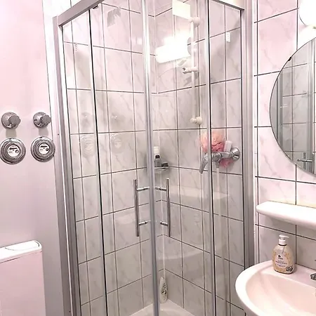 1 In Appartement *